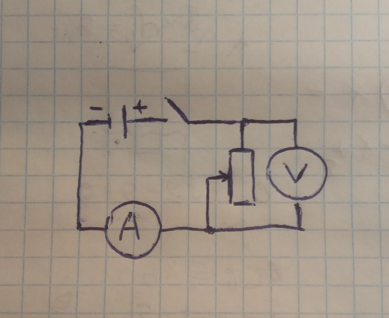 На фотографии электрическая цепь показания вольтметра