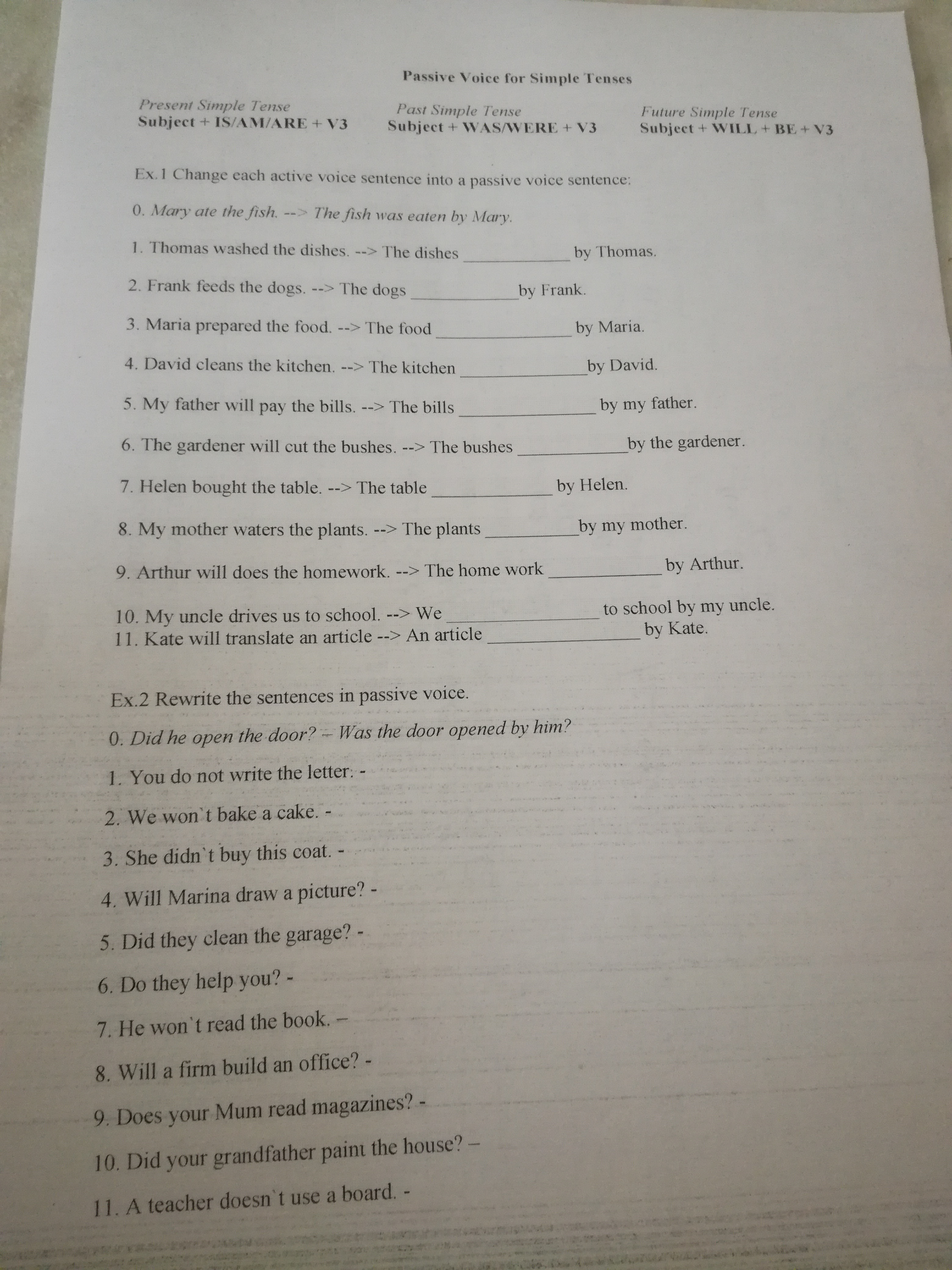 Передайте следующие предложения в Passive Voice they looked for the. Rewrite the sentences into Passive Voice mother Waters. Переделайте предложения в страдательный залог they clean the shop Windows twice a week. Переделайте предложения в пассивный залог they will open the Opera.