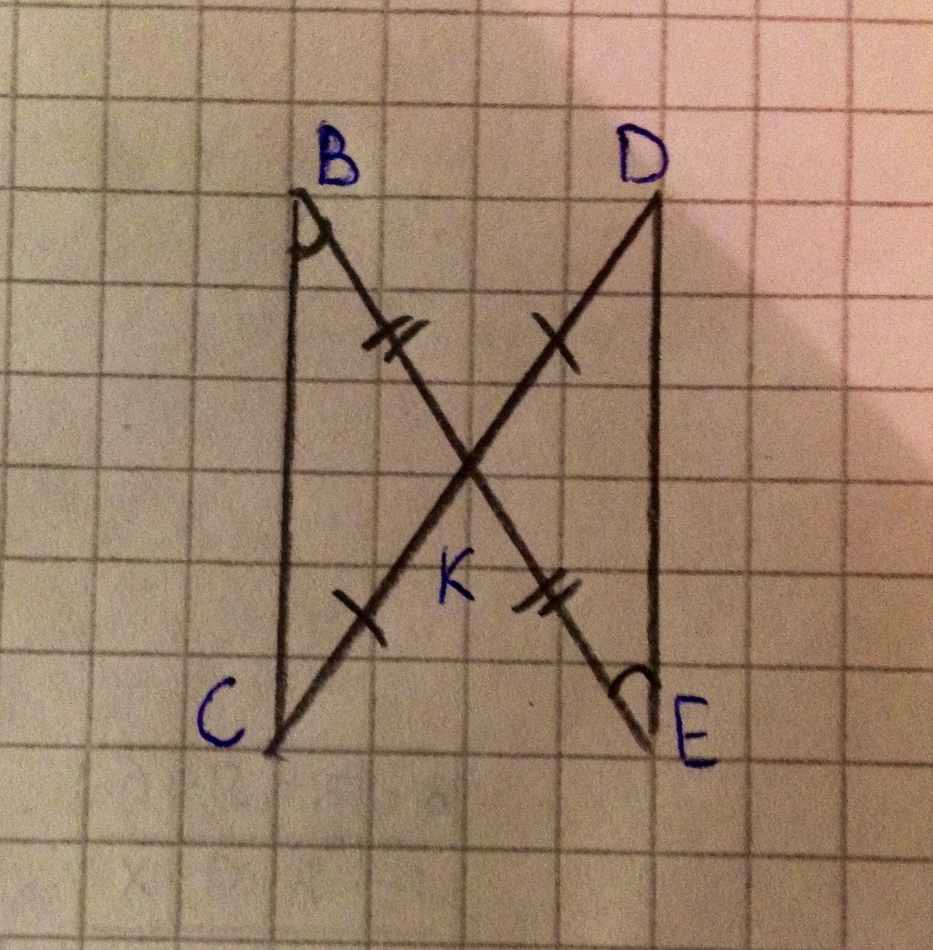 Две вертикальные точки. Узор отрезки. Отрезки хаотичные. Выбери рисунки, на которых ∠1 и ∠2 смежные.. Найдите 1 и 2.