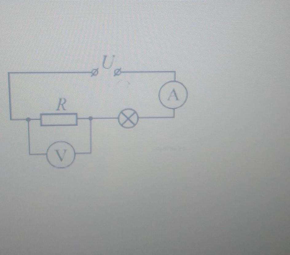 Амперметр показывает силу тока в цепи 1.8