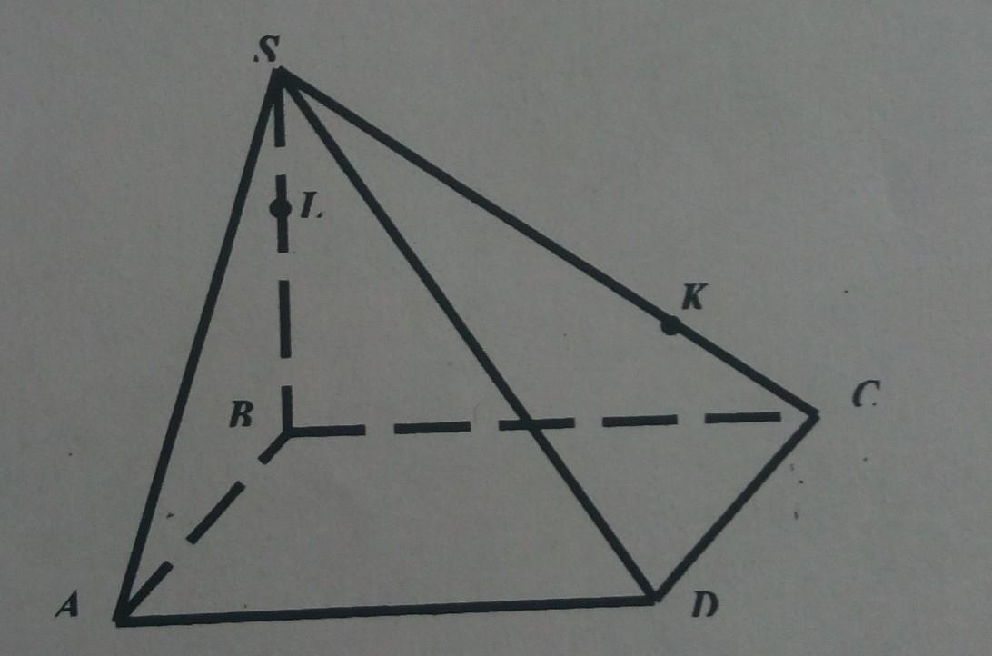 На рисунке 63 изображен. Пирамида изображена на рисунке. Пирамида SABCD рисунок. Изобразить пирамиду в которой лежит прямоугольник. Точки принадлежат ребрам пирамиды.